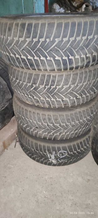 Диски BMW Х5   c зимней резиной DUNLOP  255/55 R18