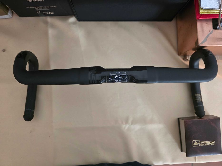 Guidador Enve SES AR Road IN-Route Handlebar 42cm