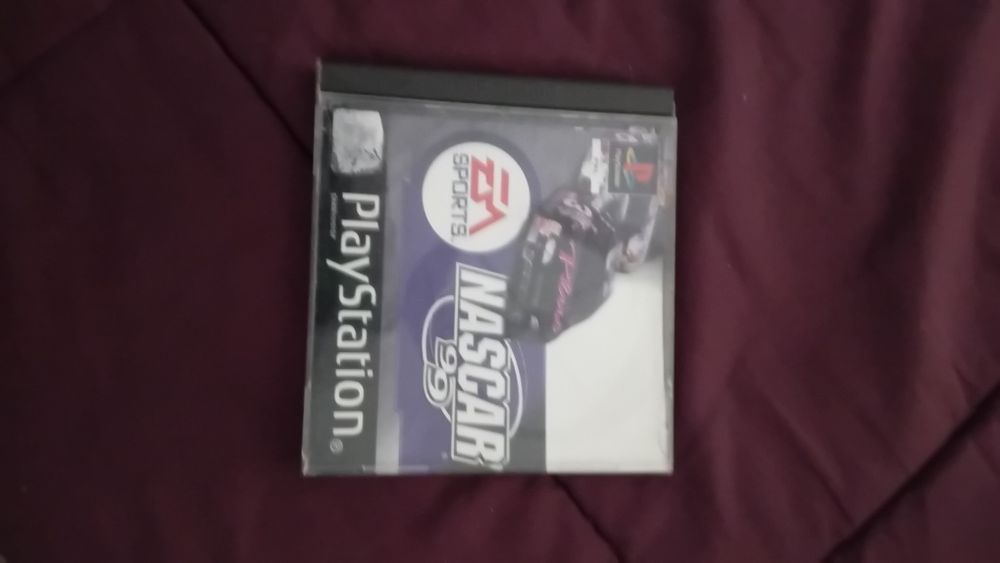 Jogo playstation 2  nascar 99