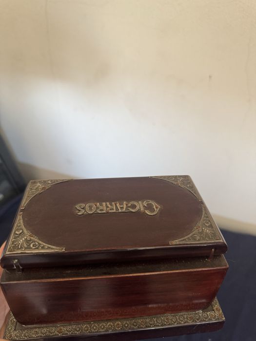 Caixa para guardar cigarros coleção