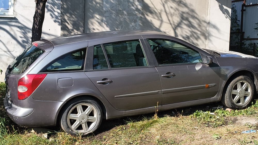 Продам Рено Лагуна || 1.9 dCi 2001 г. после возгорания под капотом .