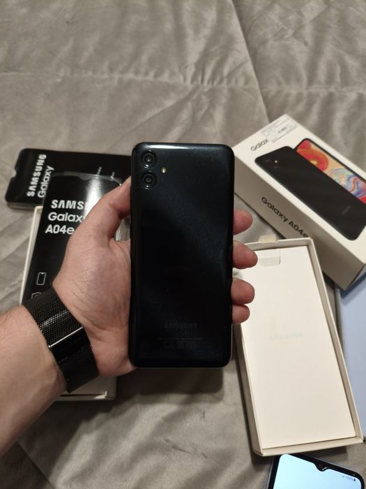 Samsung galaxy a04e 3/32 идеальное состояние.Полный комплект.андроид14