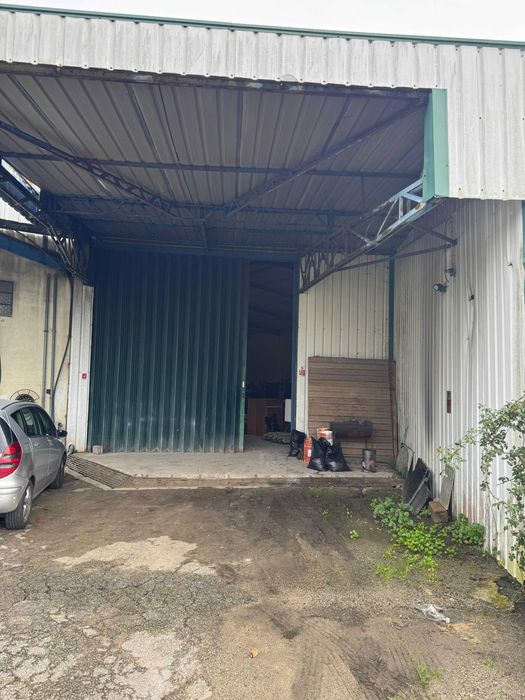 Arrendamento | Armazém 1000m² | Foz do Sousa – Gondomar