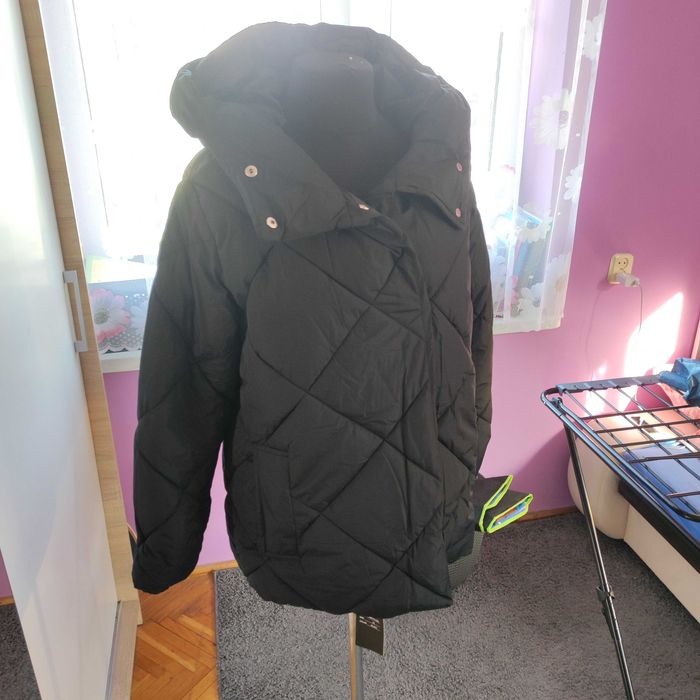 Czarna kurtka zimowa pikowana miękka xl