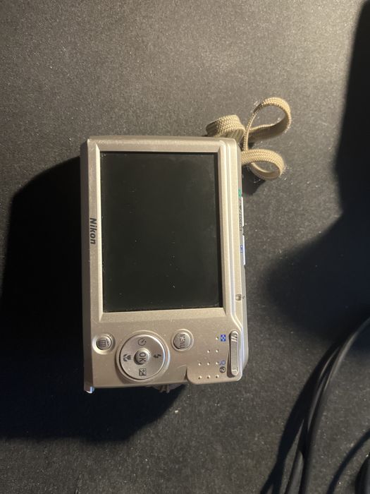 Aparat Nikon Coolpix L16