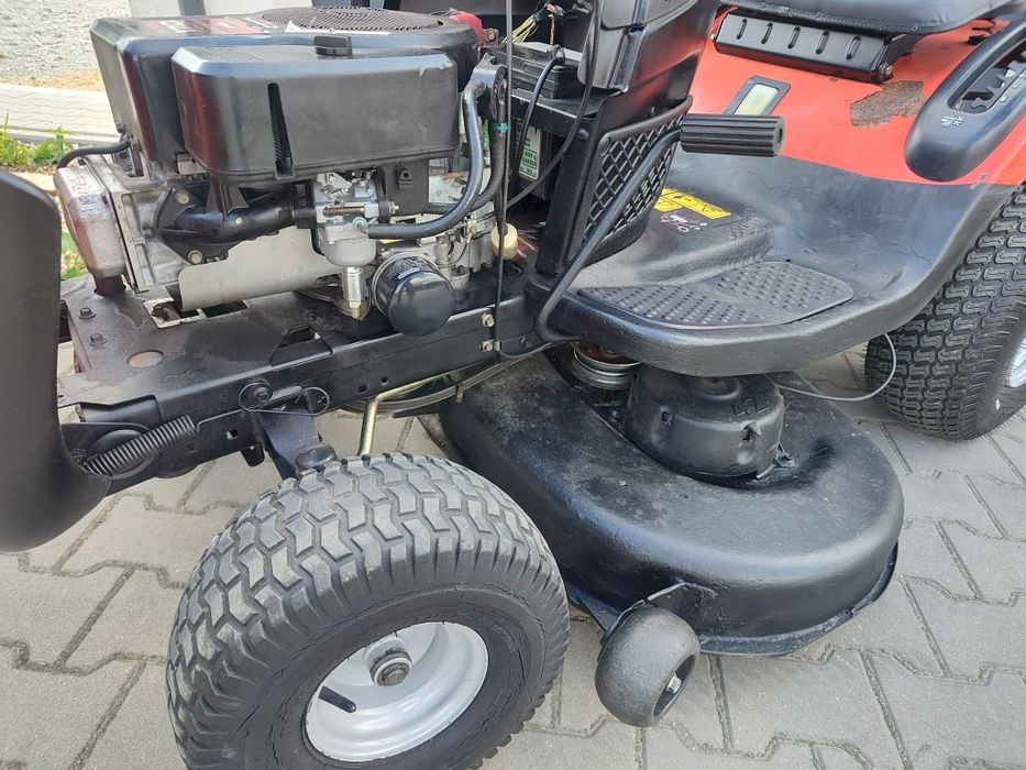 Traktorek ciagniczek kosiarka  SABO John Deere boczny wyrzut  skrzynia Hydro