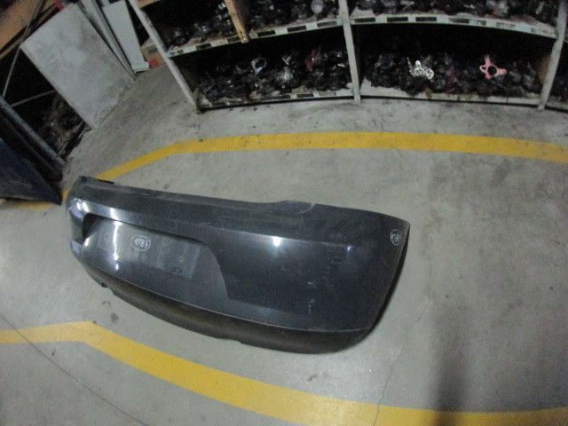 Pára-choques trás VOLKSWAGEN Fox (5Z1, 5Z3, 5Z4)