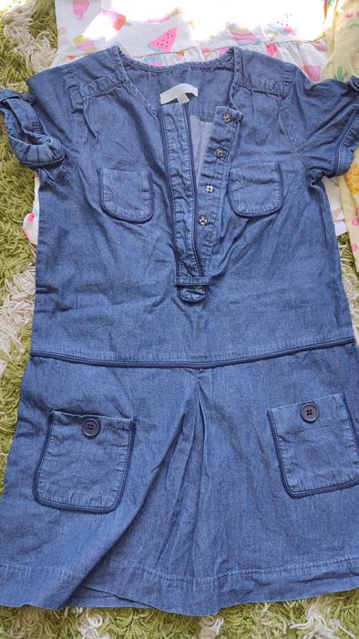 Сукні для дівчинки на 5-6 років