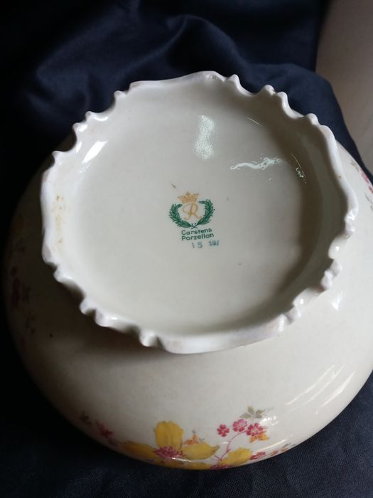 Конфетница старая. Колекционная.