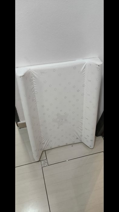 Oddam za darmo przewijak dla niemowlaka