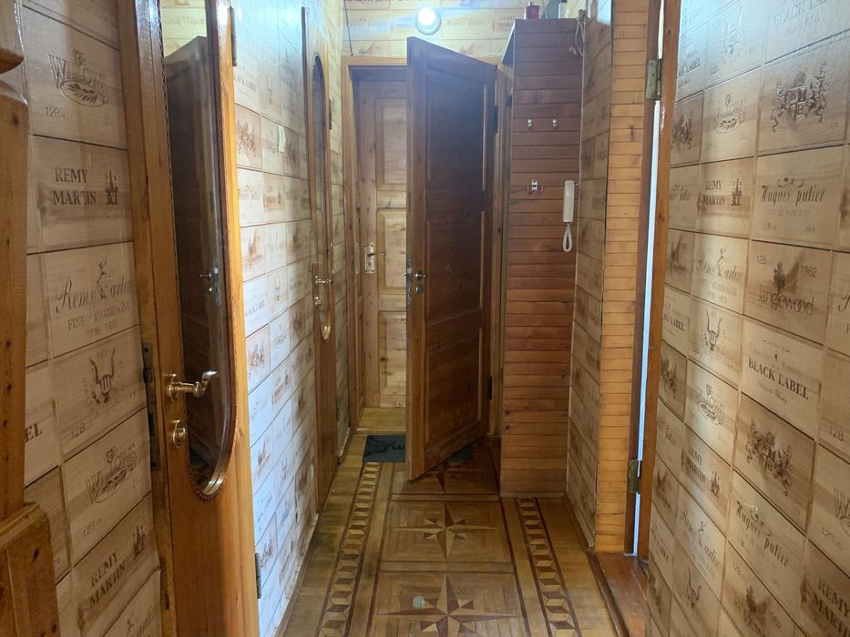 Продам 3-х комн квартиру на Солнечной