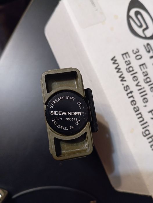 Latarka wojskowa Streamlight Sidewinder