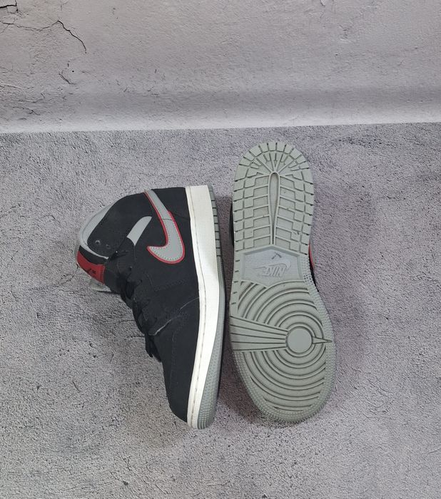 Кроссовки Jordan 1 Mid женские баскетбольные кеды ботинки чёрные 4 6