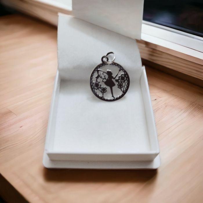 Medalhinha Imagem Fada em Prata, NOVA
