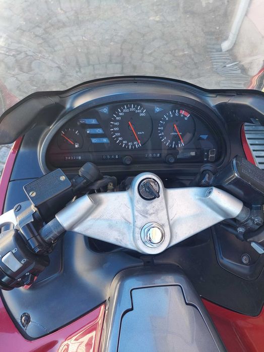 YAMAHA GTS 1000 bem estimada.