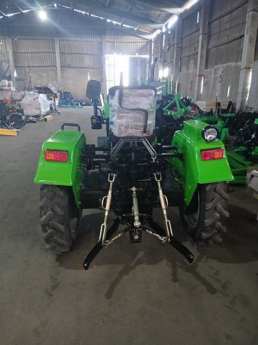 Потужний трактор Шифенг 240 BFLU 4х2 Доставка безкоштовна МАСЛА ЗІП