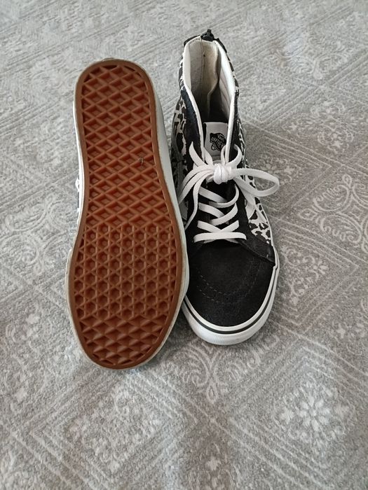 Vans tamanho 37 usadas 1 vez