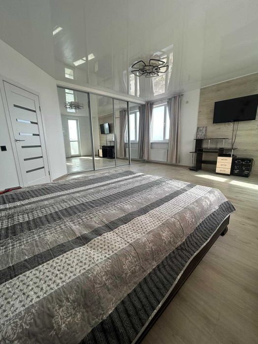 Продам 1 комн. кварт. с ремонтом в новом доме  Малиновский район