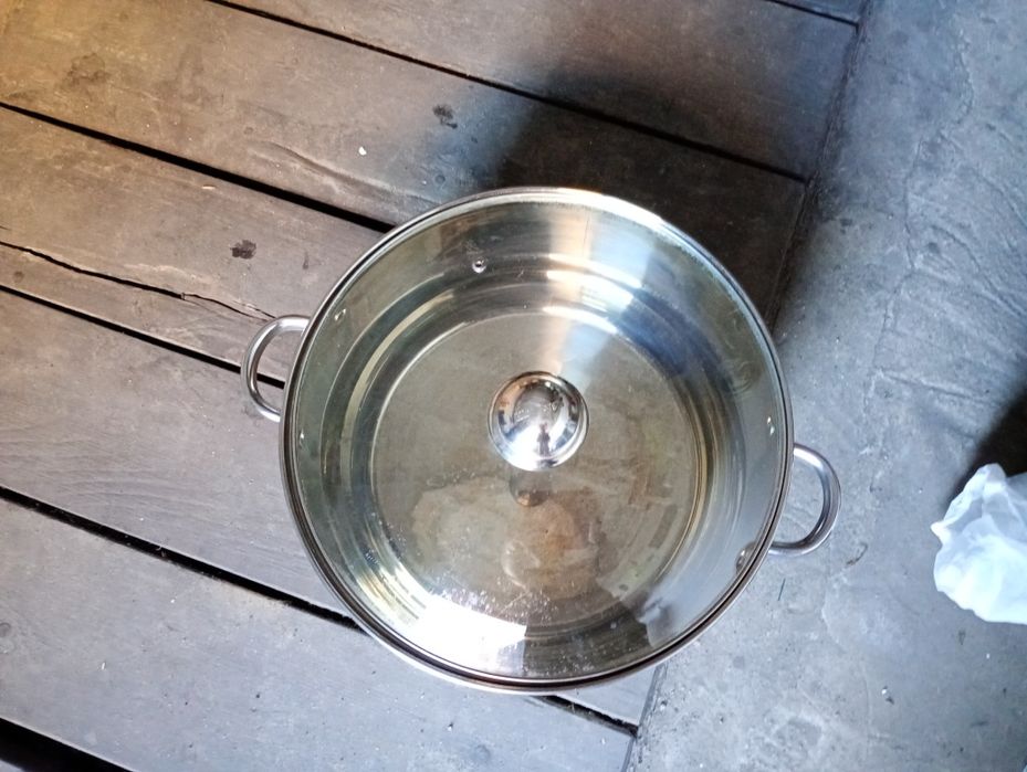 GARNEK stalowy 19 litrów