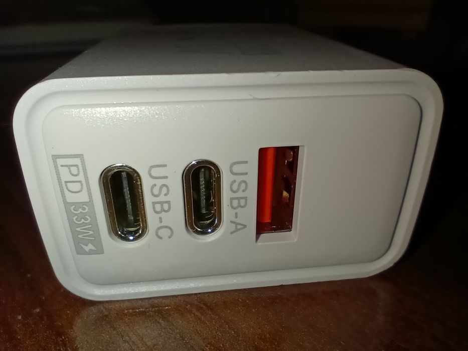 Блочок зарядки 65w GaN 3 входа