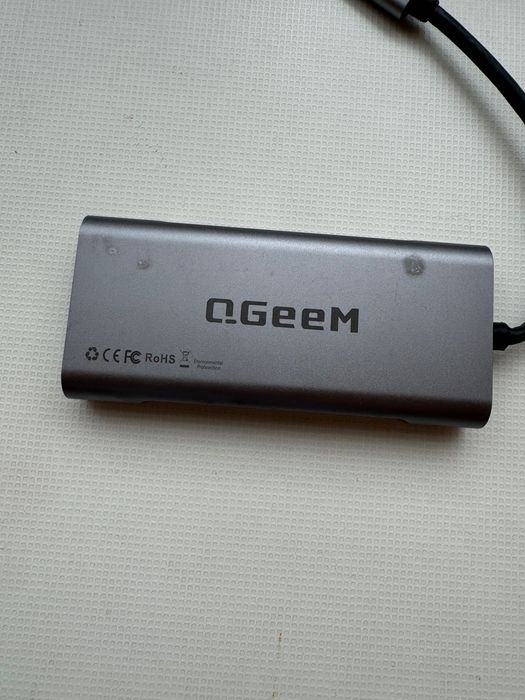 Цифрова камера Konica Minolta DiMAGE Z1 3.2MP