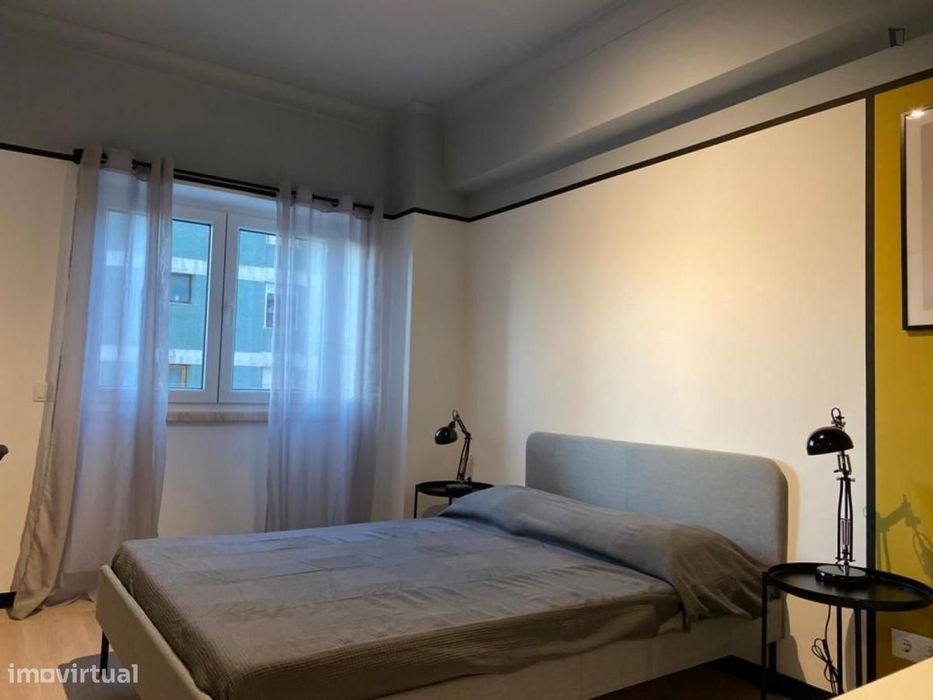 Quarto - localizado em Setubal