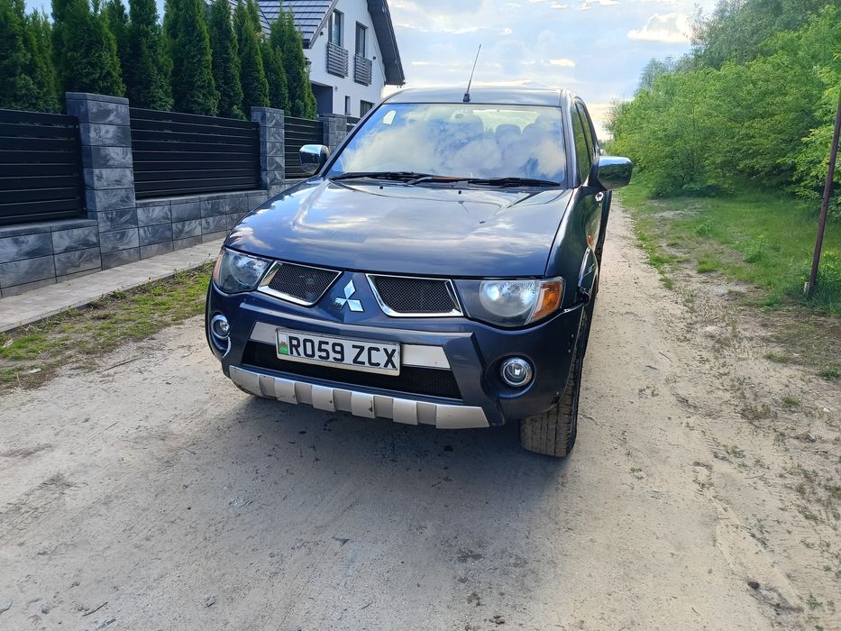 Mitsubishi l200 2.5 anglik