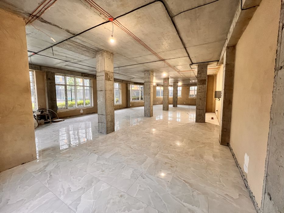 Оренда фасадного приміщення 185 м² у центрі м. Вишневе, ЖК Атмосфера.