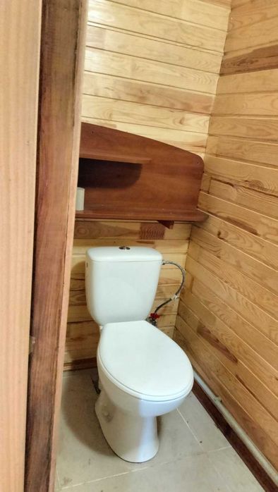 Продам гараж в кооперативі з кухнею та двома кімнатами є ліфт