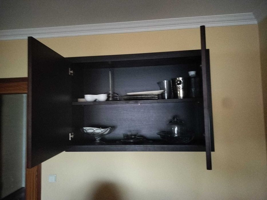 Móvel suspenso sala