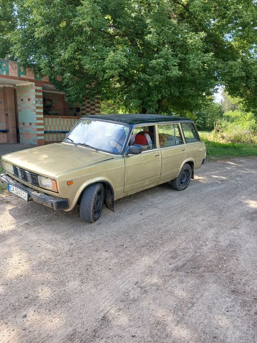 Продам ваз 2104.