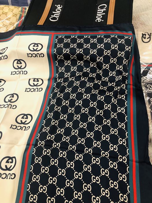 Платок шелковый Gucci. Новый