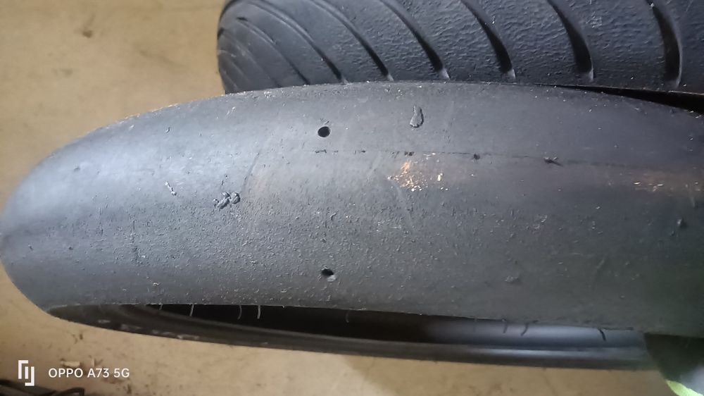 Pneus competição moto jantes 17