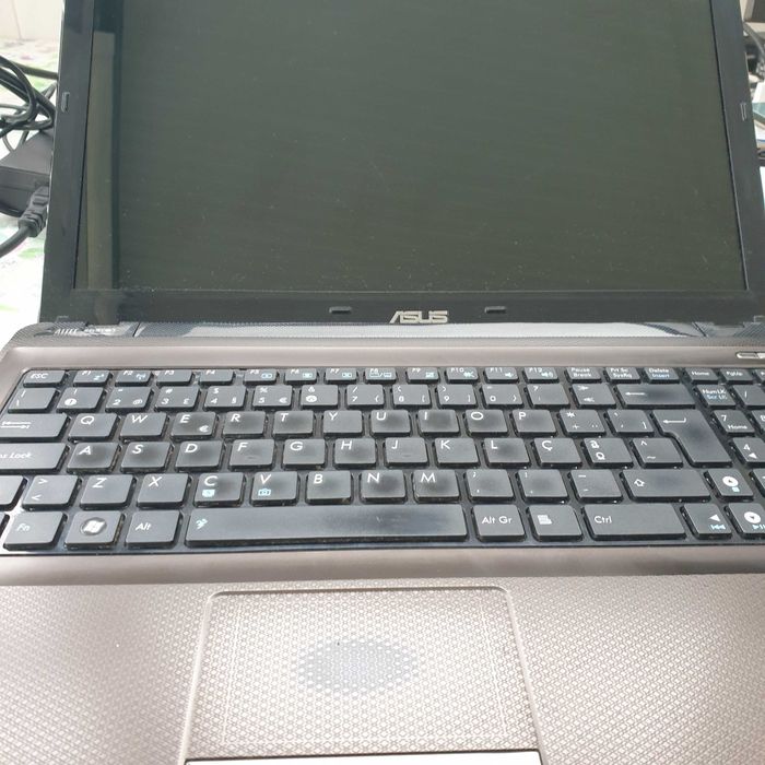 asus K52j com processador i5-480M testado sem anomalia64751884525058122