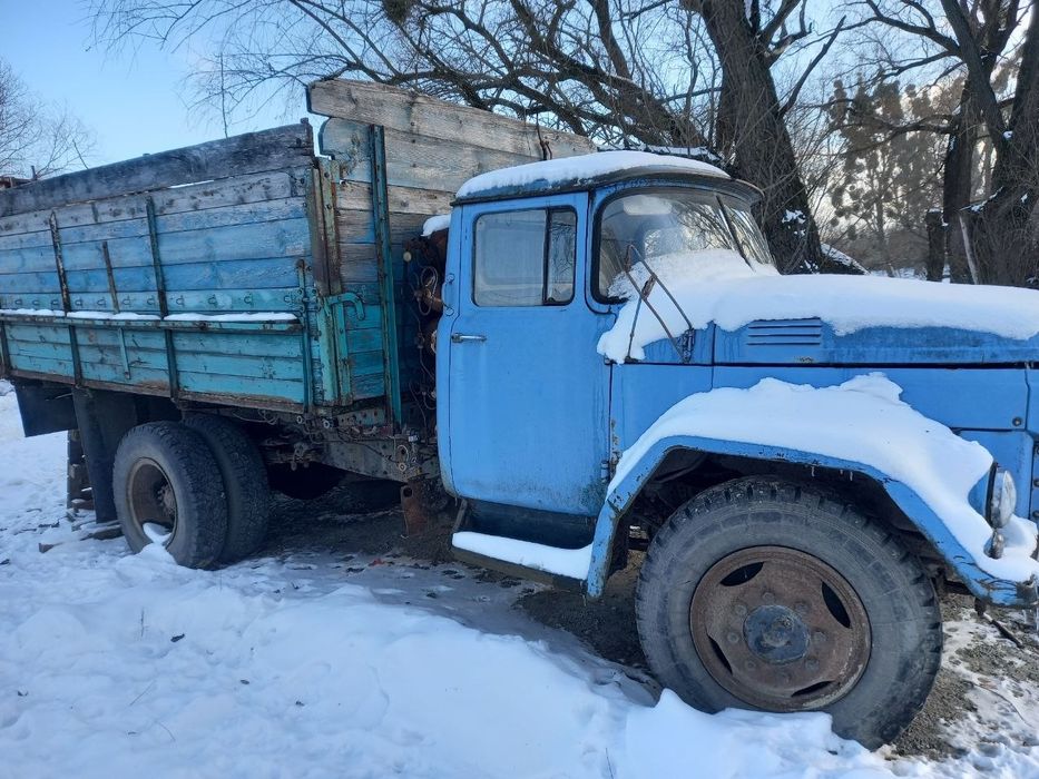 Зіл 130 з документами