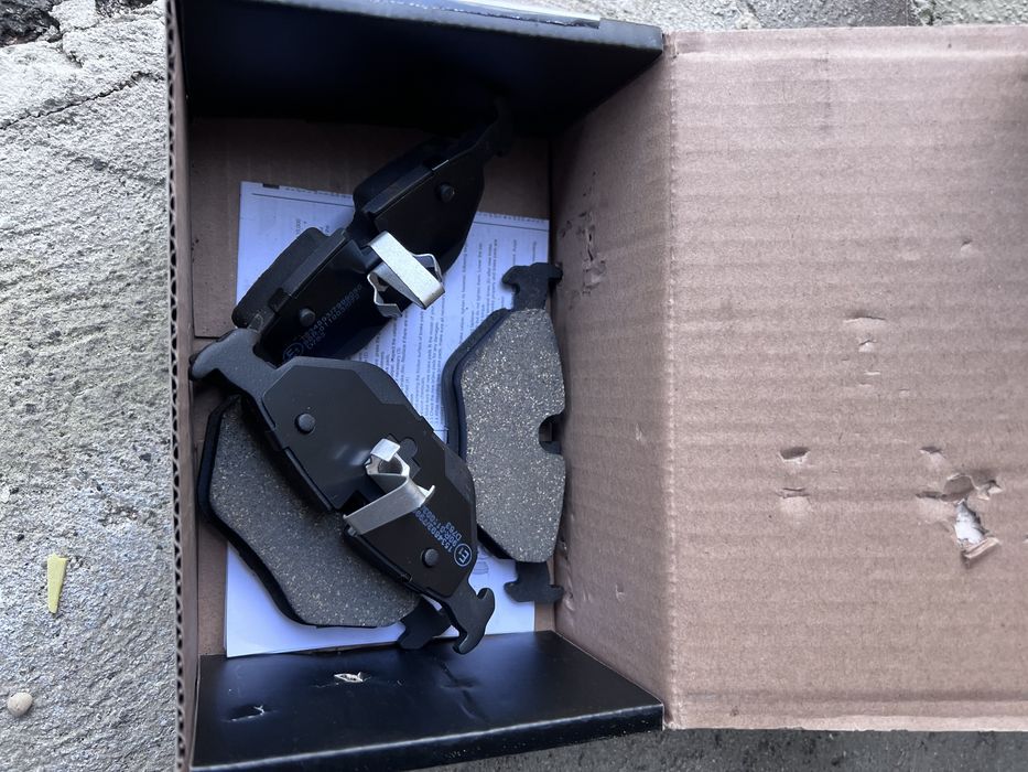 Discos de travão ventilados e pastilhas tras bmw E36