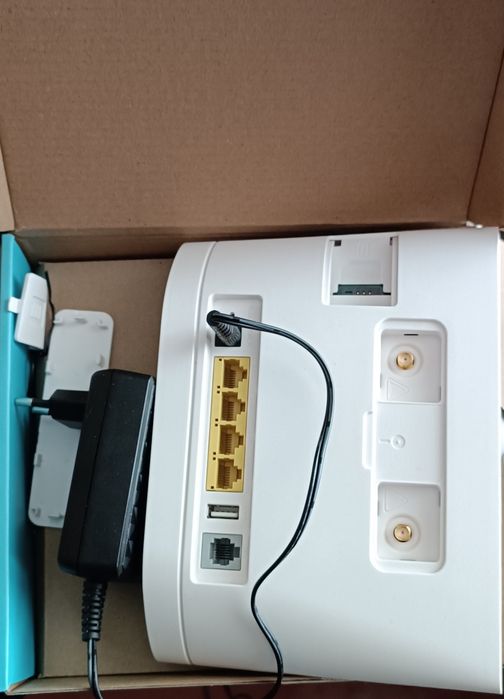 Роутер Huawei B315S-22 LTE  (не включается))