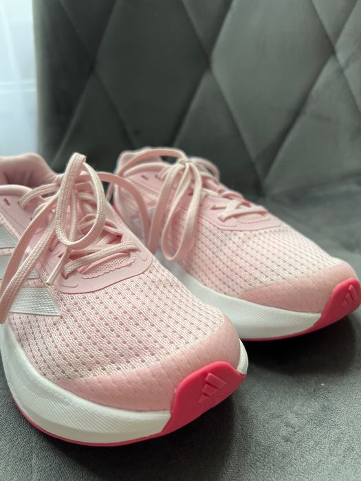 Кросівки adidas 33 розмір