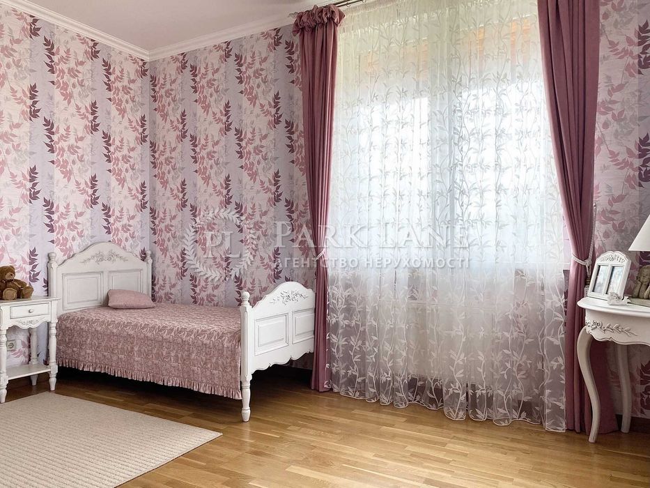 Обухівський район. с. Гусачівка. 4 спальні. 34 сотки землі.