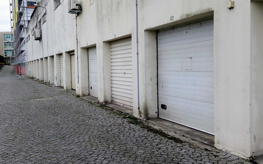 Garagem BOX proximo Hospital Sao joao