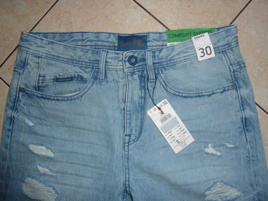 krótkie spodenki jeans poszarpane z dziurami, CRROP r. 30