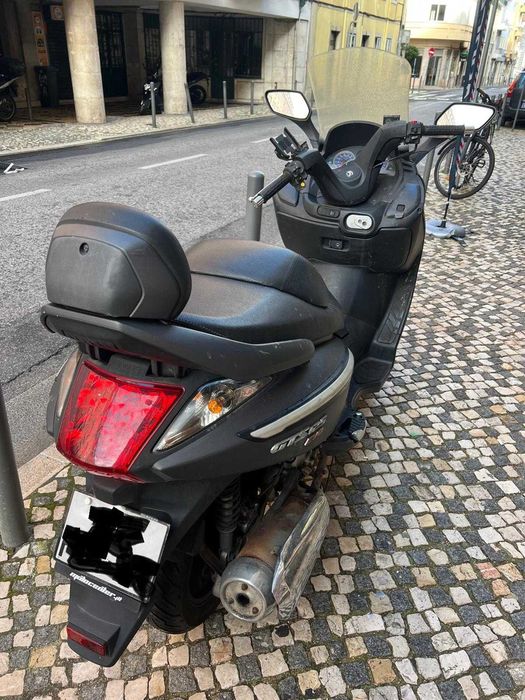 Scooter Sym GTS 125 Revisão feita