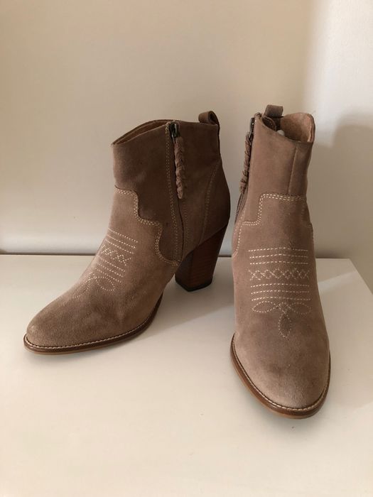 Botins camurça bege | 39 | Cortefiel