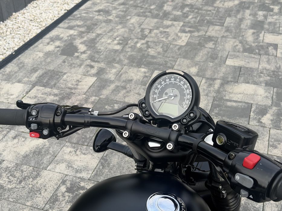 triumph bonneville bobber 1200