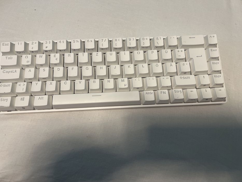 RK ROYAL KLUDGE RK68 Hot-Swappable 65% bezprzewodowa