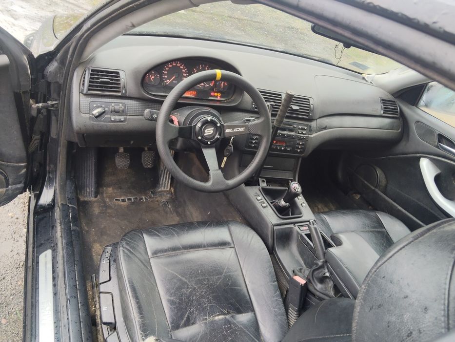 BMW E46  325i coupe  2.5 192 km drift spec