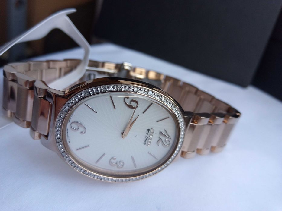 Женские часы с 26 бриллиантами Citizen Allura Diamond  EX1223-51A