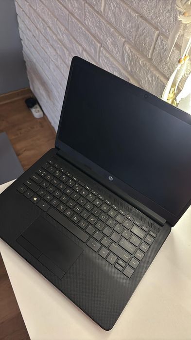 Laptop HP 14 -dk0013nw  na części lub do naprawy