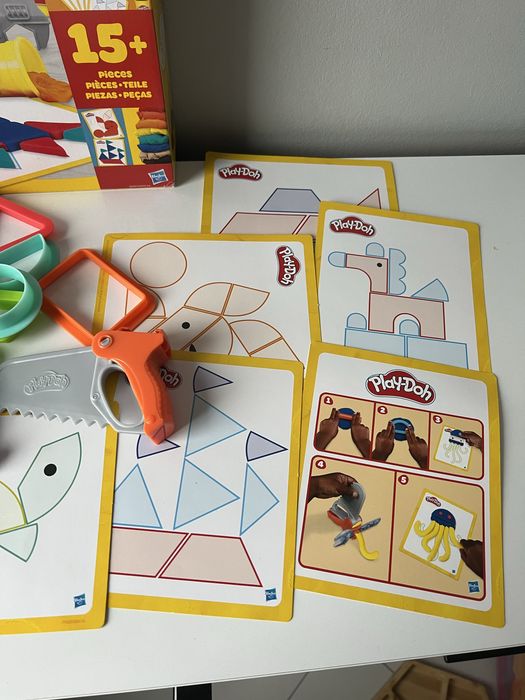 Zestaw play doh buduj i ksztaltuj