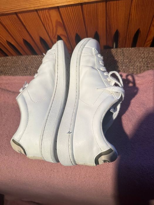 Bialy sneakersy Lacoste unisex